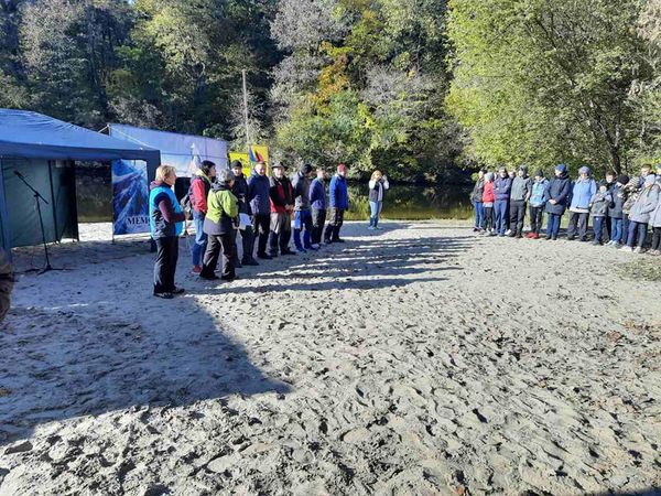 Назавжди живі ті, кого не забувають: щороку проводиться відкритий чемпіонат зі спортивного туризму, присвячений пам’яті туристів та альпіністів Сумщини