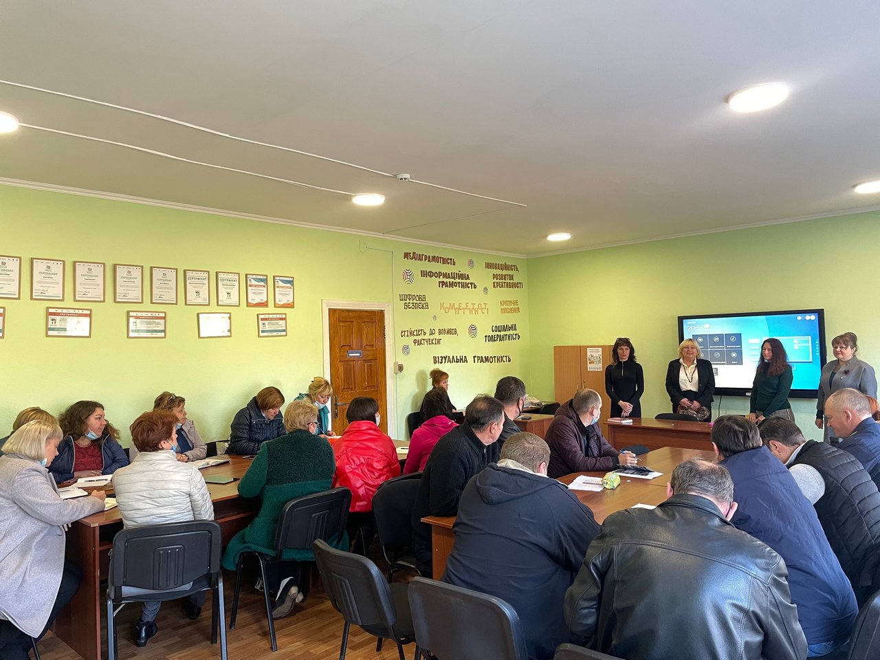 100 років боротьби: актуальні історичні питання обговорено в рамках фахових курсів для вчителів історії та суспільних дисциплін